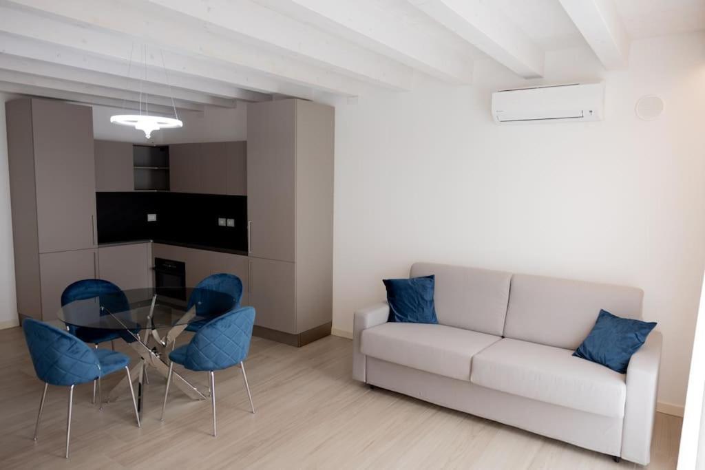 Apartment-Boutique Stella Читтаделла Экстерьер фото